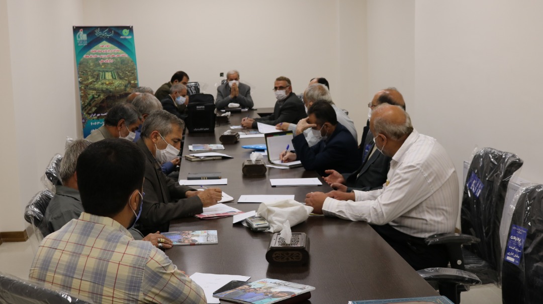 نشست فصلی مسئولین مناطق ستاد بازسازی عتبات عالیات اصفهان برگزار گردید.