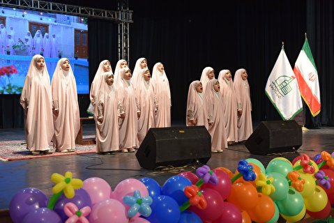 گردهمایی بانوان ایرانی طلایه داران ساخت صحن و شبستان حضرت زینب (س)  در شیراز